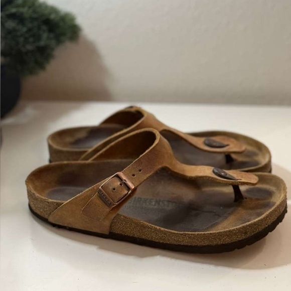 Sandals_&_Flip_Flops